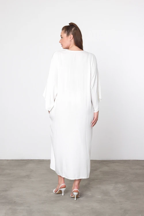 Maxi Boy Beyaz Nakış İşlemeli Dokuma Viscon Elbise BCVL-25V048