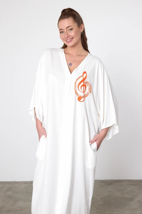 Maxi Boy Beyaz Nakış İşlemeli Dokuma Viscon Elbise BCVL-25V050