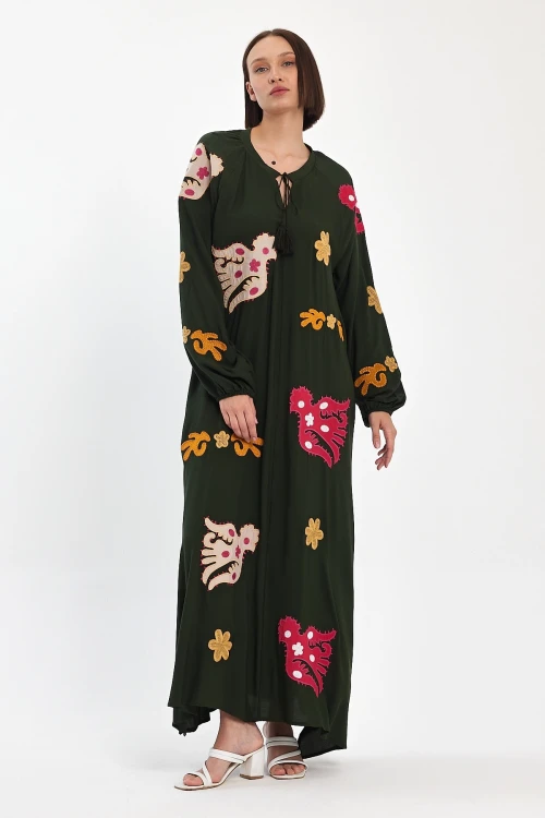 Maxi Boy Haki Hakim Yaka Nakış İşlemeli Uzun Dokuma Elbise BCVL-24915