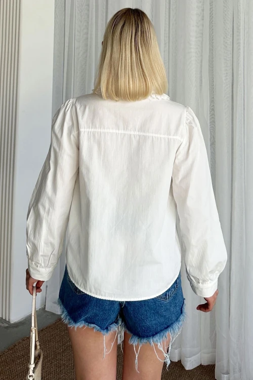 Kadın Beyaz Bebe Yaka Dantel Işlemeli Nervür Dikişli Gömlek BCEQ-252492