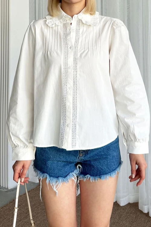 Kadın Beyaz Bebe Yaka Dantel Işlemeli Nervür Dikişli Gömlek BCEQ-252492