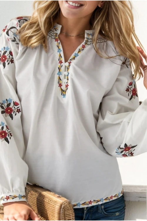Kadın Ekru Poplin Çiçek İşlemeli Uzun Kol Nakışlı Pamuk Bluz BCEQ-255130