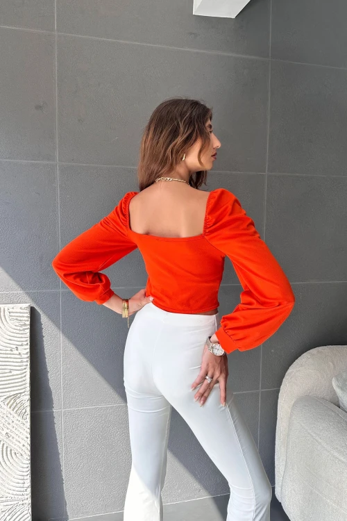 Kırmızı Kare Yaka Şerit Detaylı Bluz BCDF-242111