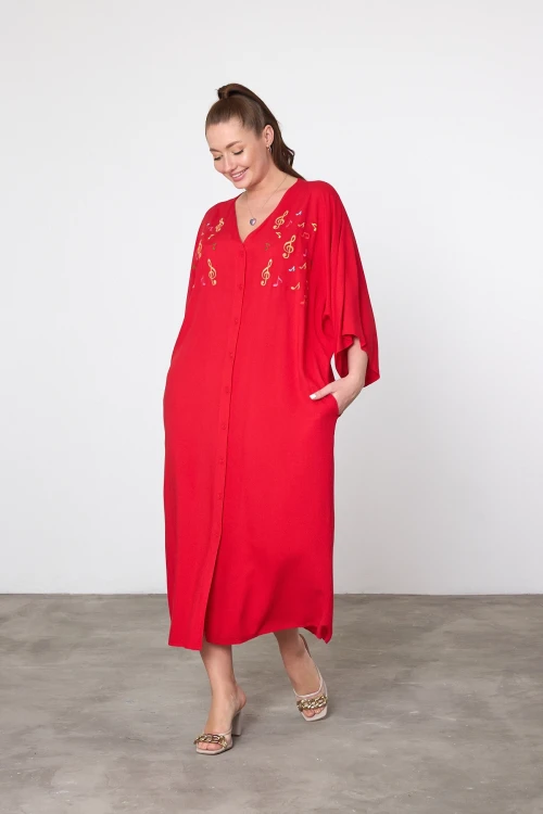 Maxi Boy Kırmızı Nakış İşlemeli Dokuma Viscon Elbise BCVL-25V040