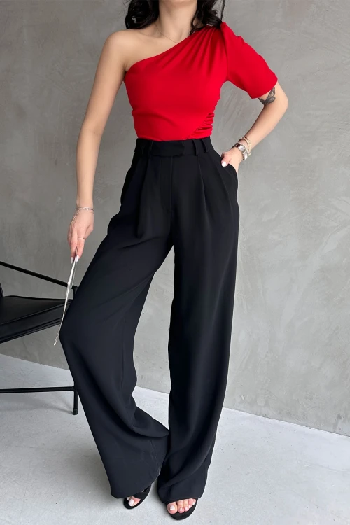 Kırmızı Tek Omuz Prenses Kol Crep Bluz BCDF-252159