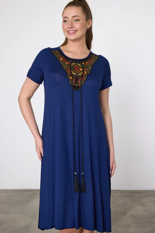 Maxi Boy Lacivert Nakış İşlemeli Örme Viscon Elbise BCVL-25V22