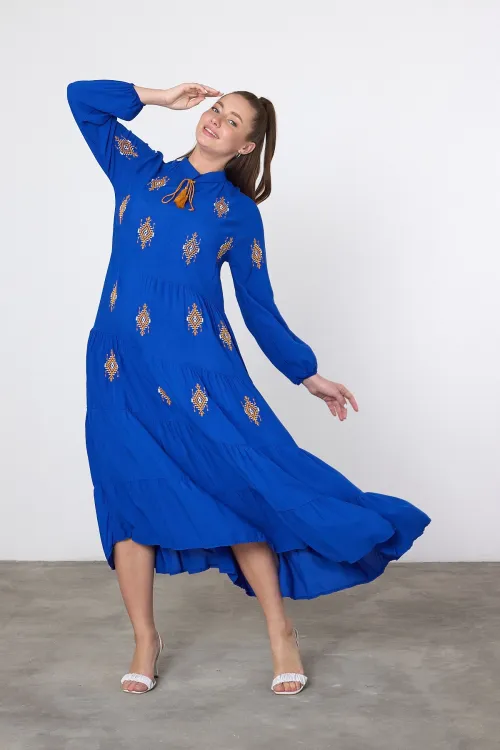 Saks Nakış İşlemeli Maxi Boy Dokuma Viscon Elbise