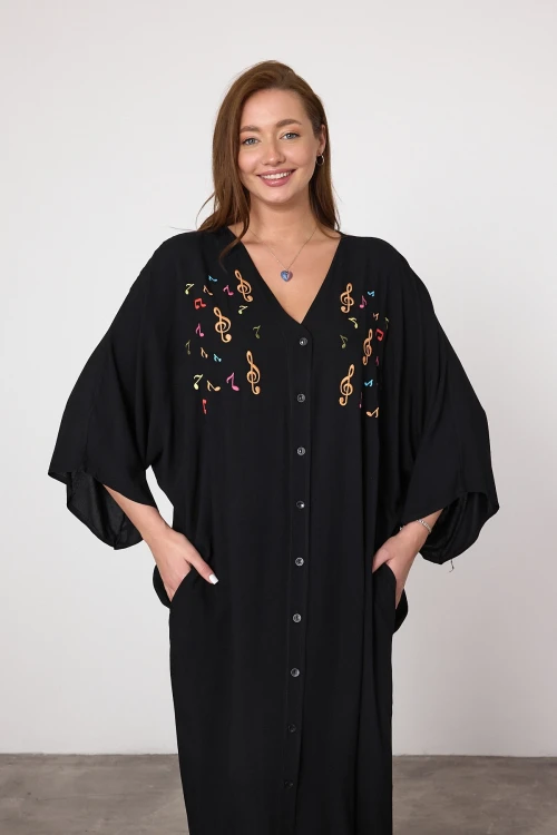 Maxi Boy Siyah Nakış İşlemeli Dokuma Viscon Elbise BCVL-25V040