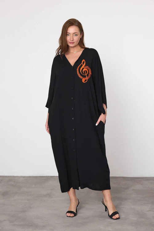 Maxi Boy Siyah Nakış İşlemeli Dokuma Viscon Elbise BCVL-25V050