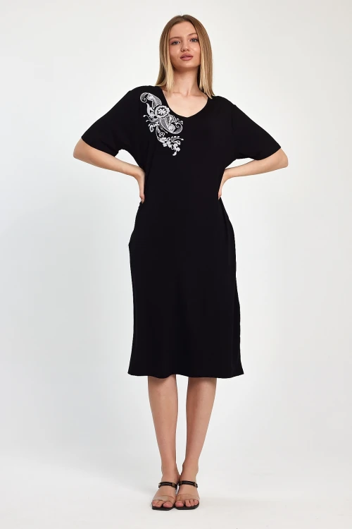 Maxi Boy Siyah Nakış İşlemeli Örme Viscon Elbise BCVL-251040