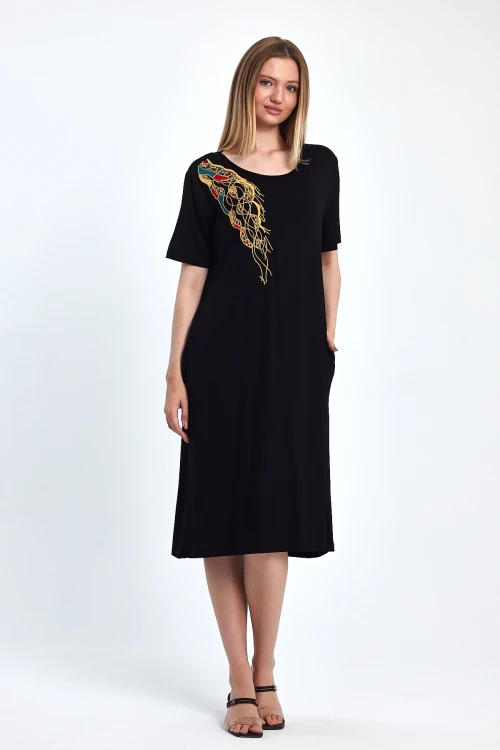 Maxi Boy Siyah Nakış İşlemeli Örme Viscon Elbise BCVL-251048