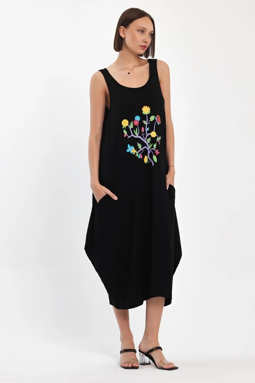 Maxi Boy Siyah Nakış İşlemeli Örme Viscon Elbise BCVL-251050