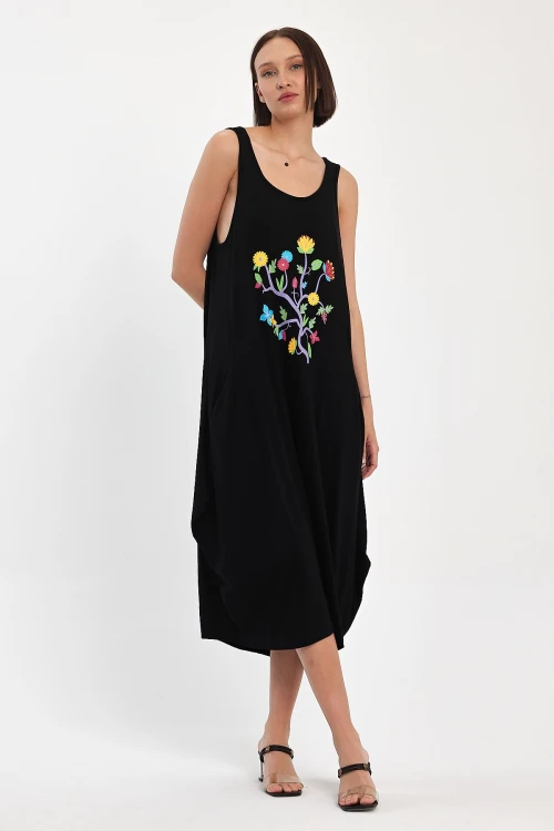 Maxi Boy Siyah Nakış İşlemeli Örme Viscon Elbise BCVL-251050