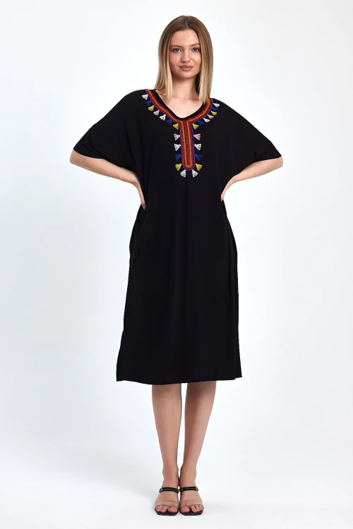 Maxi Boy Siyah Nakış İşlemeli Örme Viscon Elbise BCVL-251053