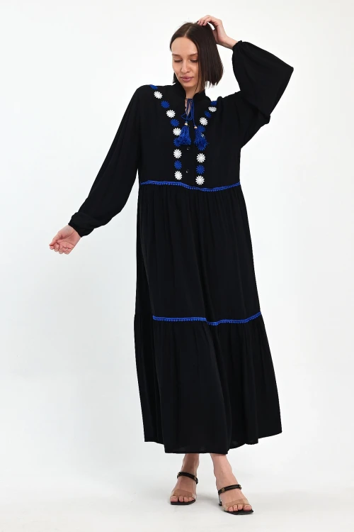 Maxi Boy Siyah Nakış İşlemeli Uzun Viscon Dokuma Elbise BCVL-251004