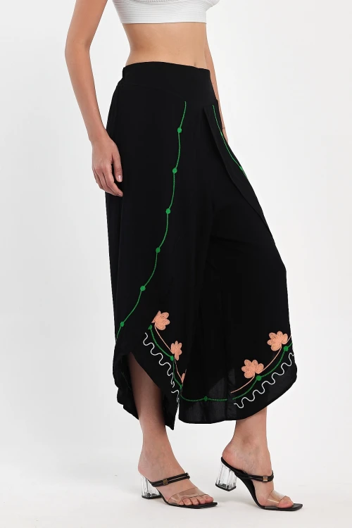 Maxi Boy Siyah Nakış İşlemeli Viscon Dokuma Şalvar Pantolon BCVL-251003