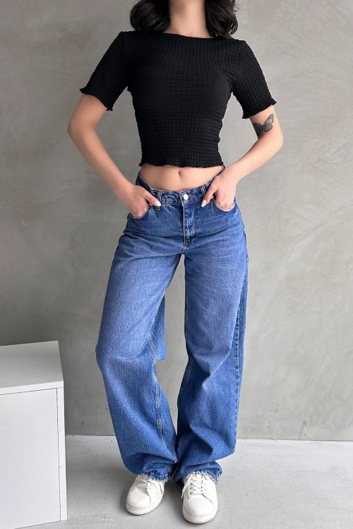 Siyah Sırt Dekolteli Basic Gofre Bluz BCDF-252170