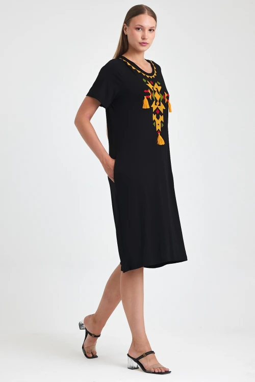 Maxi Boy Siyah Turuncu Nakış İşlemeli Örme Viscon Elbise BCVL-251025