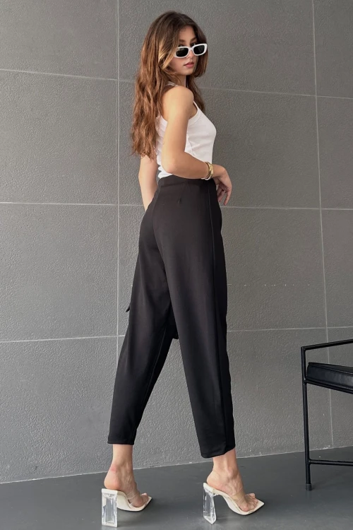 Siyah Yüksek Bel Balon Pantolon BC24CH1108