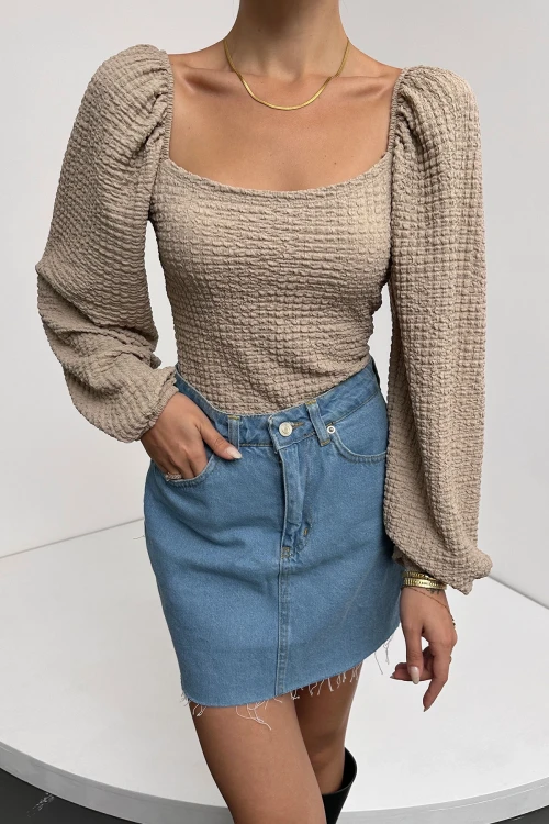 Sütlü Kahve Kare Yaka Balon Kol Bluz BCDF-242124