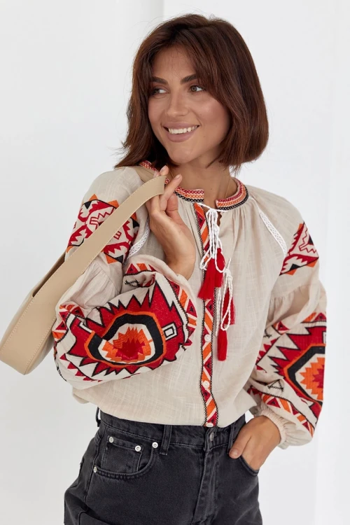 Bej Püsküllü Nakış İşlemeli Pamuklu Dokuma Gömlek BCEQ-25B1013