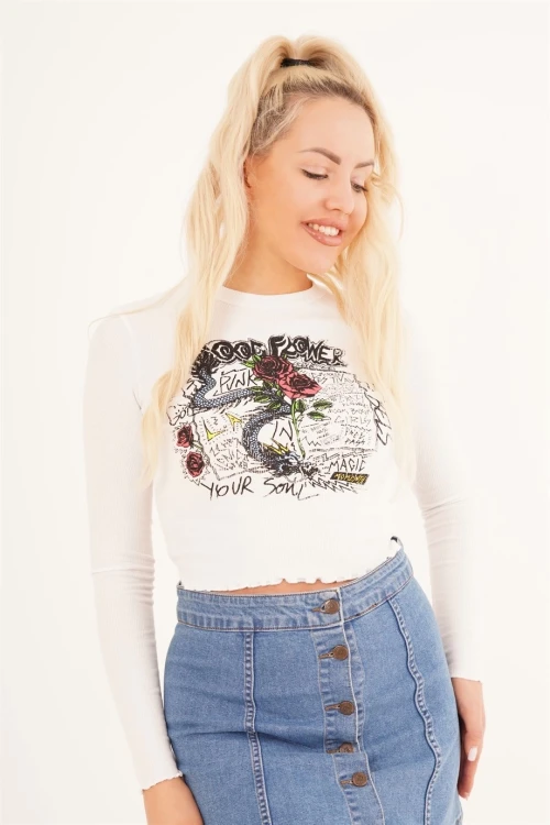 Beyaz Bisiklet Yaka Baskılı Pamuklu Crop Bluz CO-2523254245