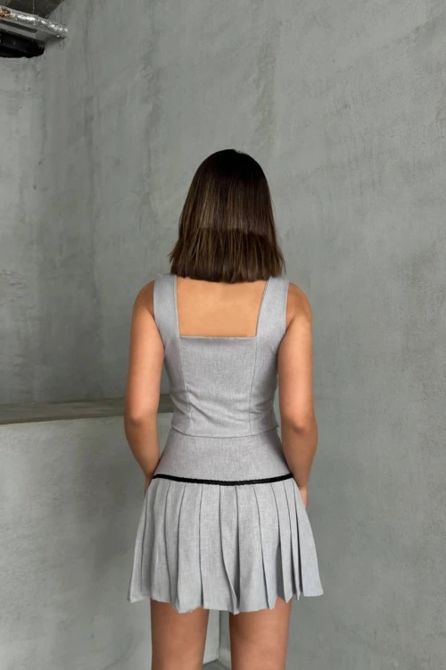 Gri Fiyonk Detaylı Bluz Ve Pileli Etek Alt Üst Takım BCHN-25255015