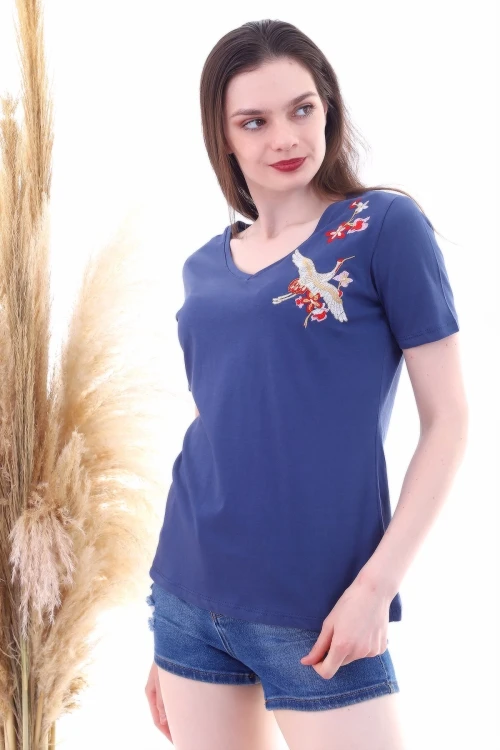 İndigo V Yaka Nakış İşlemeli Boyfriend Kısa Kol Bluz CO-257130562