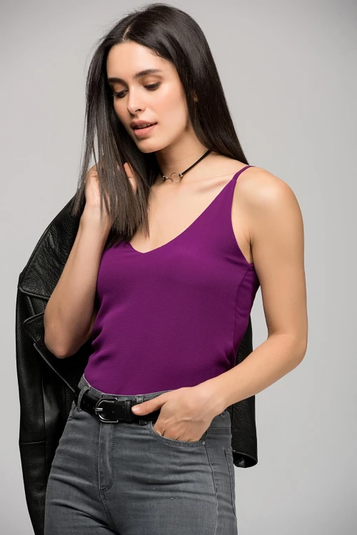 Mor Askılı V Yaka Kolsuz Crep Bluz CO-257071702