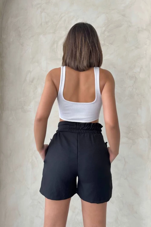 Siyah Çift Cepli Beli Fırfırlı Önü Çimalı Keten Şort BCHN-2525834