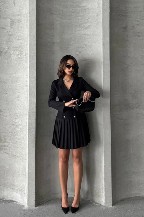 Siyah Düğme Detaylı Piliseli Dokuma Ceket Elbise BCHN-255016