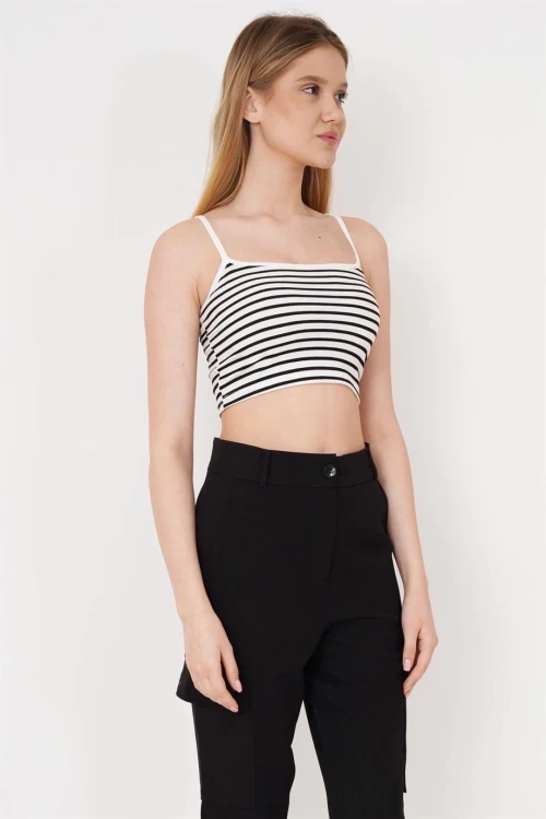 Siyah İnce Askılı Çizgili Kaşkorse Crop Bluz CO-2523254291