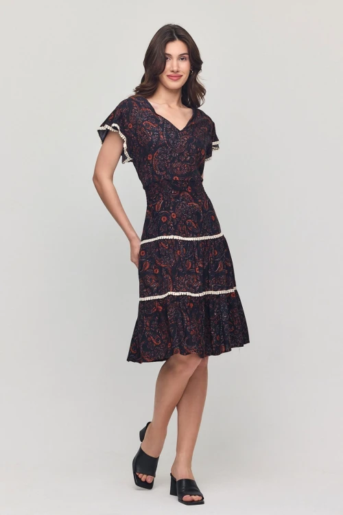 Siyah V Yaka Nervürlü Çiçek Desenli Yazlık Viscon Elbise BCVL-25V054