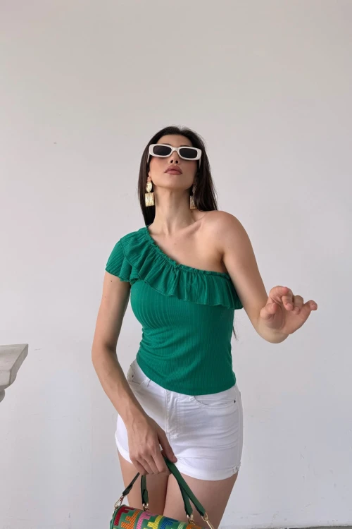 Yeşil Tek Omuz Fırıfır Detaylı Bluz BCDF-251088