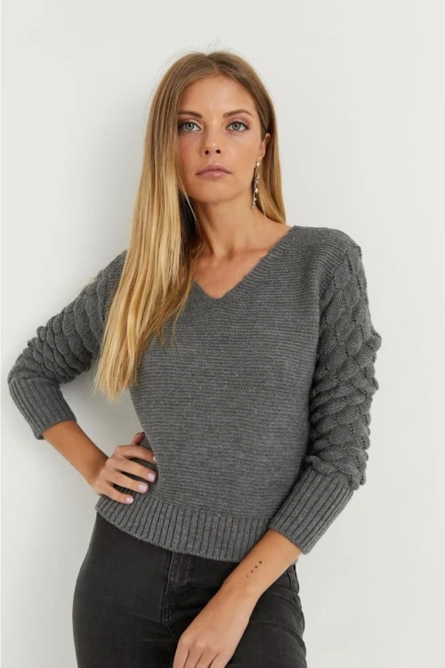 Antrasit V Yaka Kolları Motifli Kazak BCBSK-25700-K5837