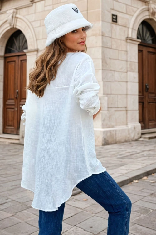 Beyaz Düğmeli Oversize Uzun Kollu Gömlek BCBSK-25700-3443