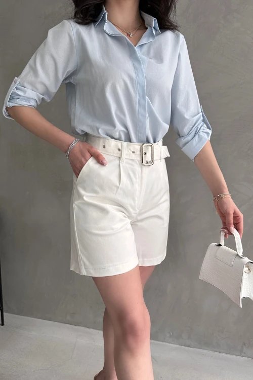 Beyaz Kuş Gözü Kemerli Geniş Paçalı Mom Kalıp Şort BCDF-233500