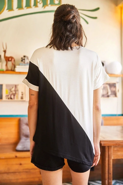 Siyah Bisiklet Yaka Renk Bloklu Kısa Kol Bluz BCBSK-25700-K7169