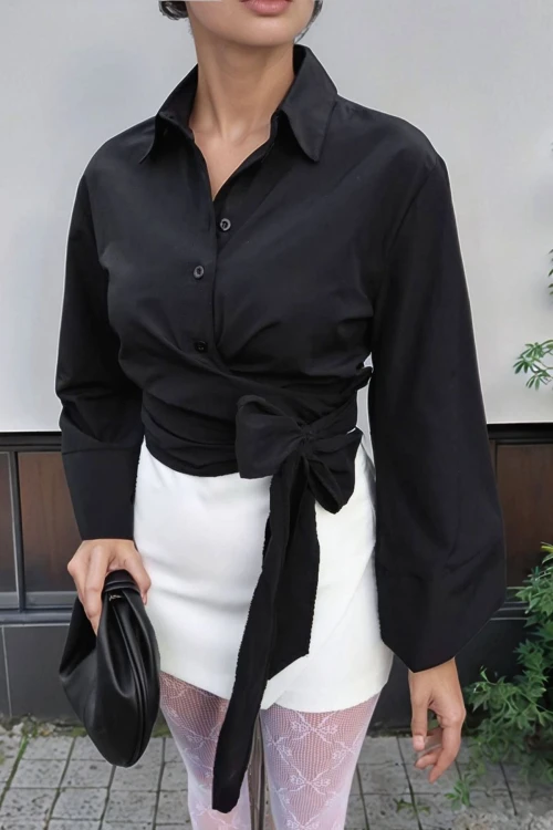 Siyah Geniş Manşetli Kol Detaylı Önü Bağlamalı Poplin Gömlek BCDF-2510000