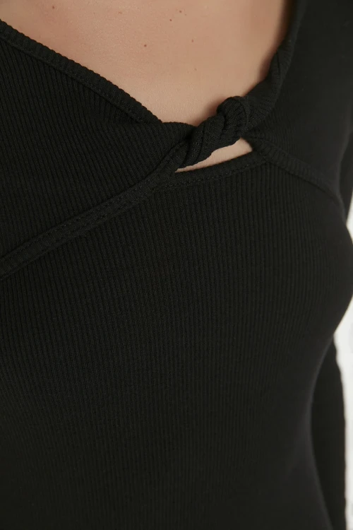 Siyah Göğüs Detaylı Uzun Kollu Dizüstü Kaşkorse Elbise BCBSK-25700-K7381