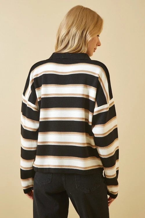 Siyah V Yaka Çizgili Triko Kazak BCBSK-25700-K7259