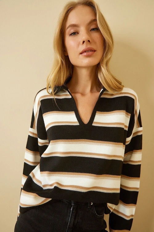 Siyah V Yaka Çizgili Triko Kazak BCBSK-25700-K7259