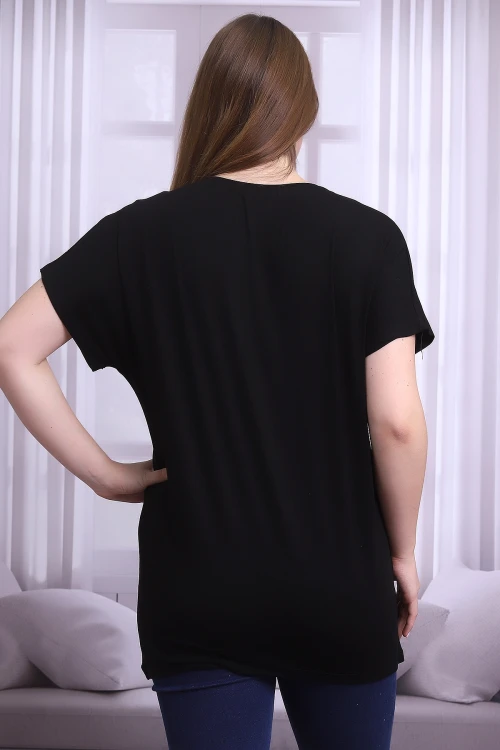Siyah Yaka Taş Aksesuarlı Kısa Kol Büyük Beden Bluz CO-25B21399901