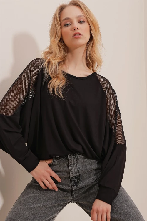 Siyah Yumuşak Dokulu Oversize Günlük Bluz BCBSK-25700-K7426