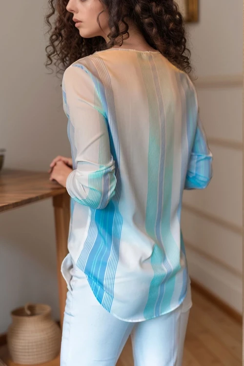 Açık Mavi Yakası Yırtmaçlı Çizgili Krep Bluz BCBSK-25700-2752