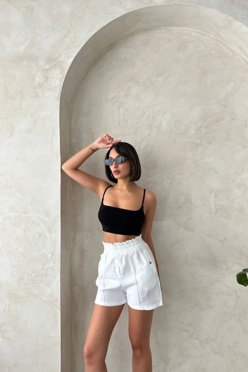 Beyaz Çift Cepli Beli Fırfırlı Önü Çimalı Keten Şort BCHN-2525834