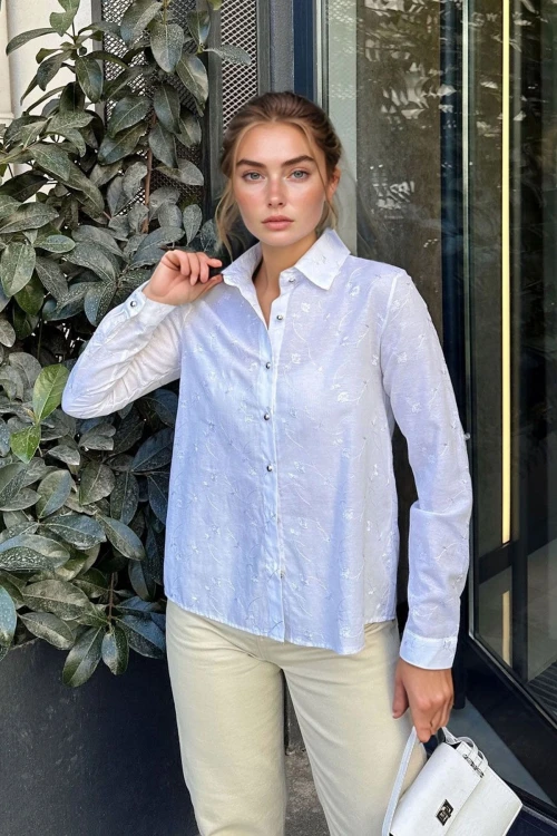 Beyaz Kendinden Nakışlı Salaş Gömlek BCBSK-25700-3398