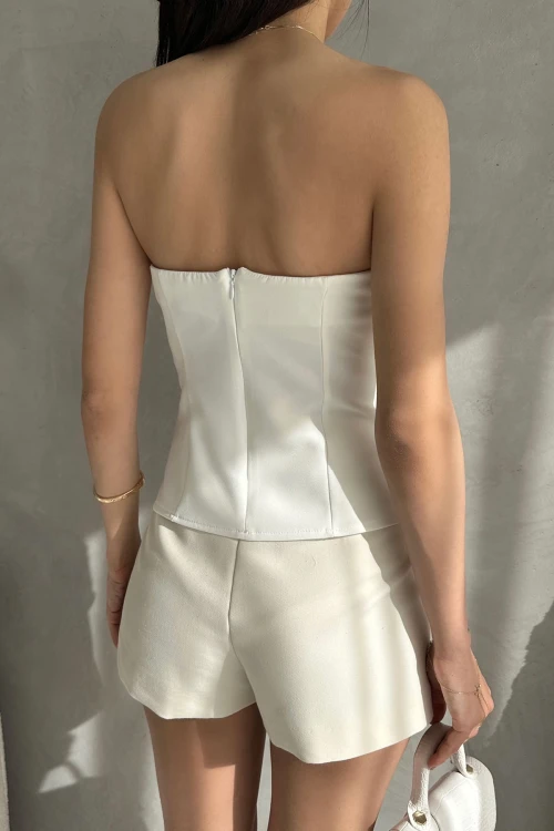 Beyaz Straplez Fitted İnce Süs Kemer Detaylı Dokuma Bluz  BCDF-252189