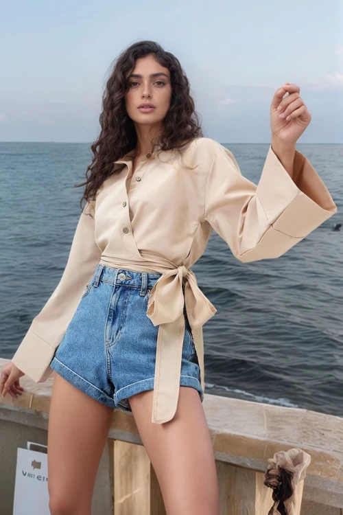 Bisküvi Geniş Manşetli Kol Detaylı Önü Bağlamalı Poplin Gömlek BCDF-2510000