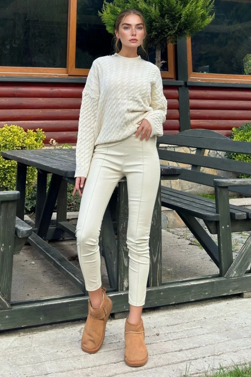 Ekru Deri Görünümlü Şardonlu Dikiş Detaylı Tayt BCBSK-25700-3665